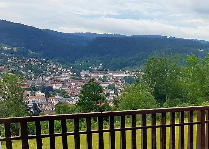 Les Dryades Vue Montagne Apartmán *