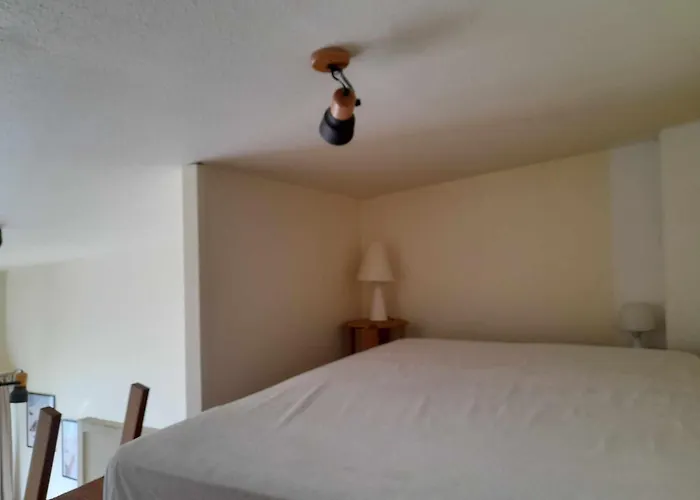 Les Dryades Vue Montagne